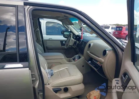 2003 Ford Expedition Xlt from USA, damaged, VIN 1FMFU15L03LA62701